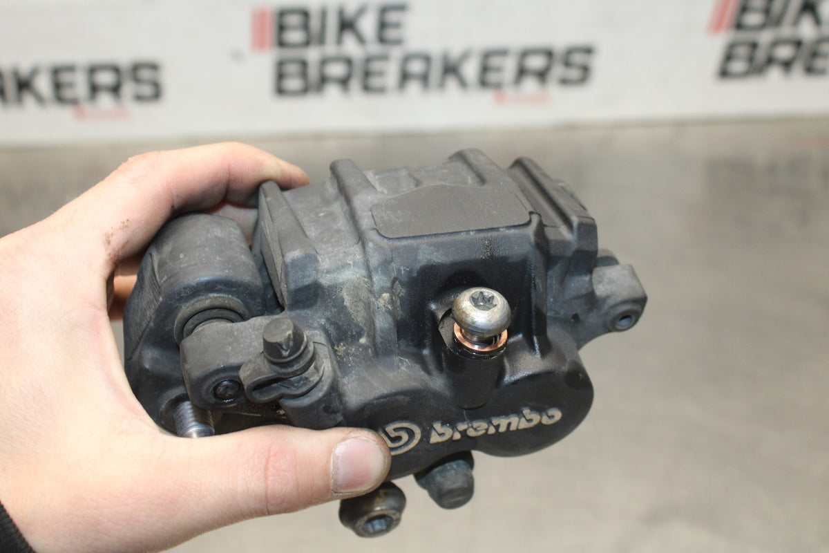 19 BMW F750GS RIGHT LEFT FRONT BRAKE CALIPER SET PAIR CALIPERS BB938