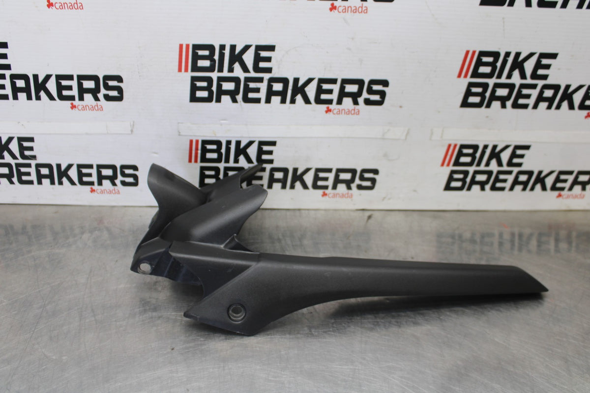 23-24 YAMAHA MT-07 REAR BACK DRIVE CHAIN GUARD COVER SHIELD BB927