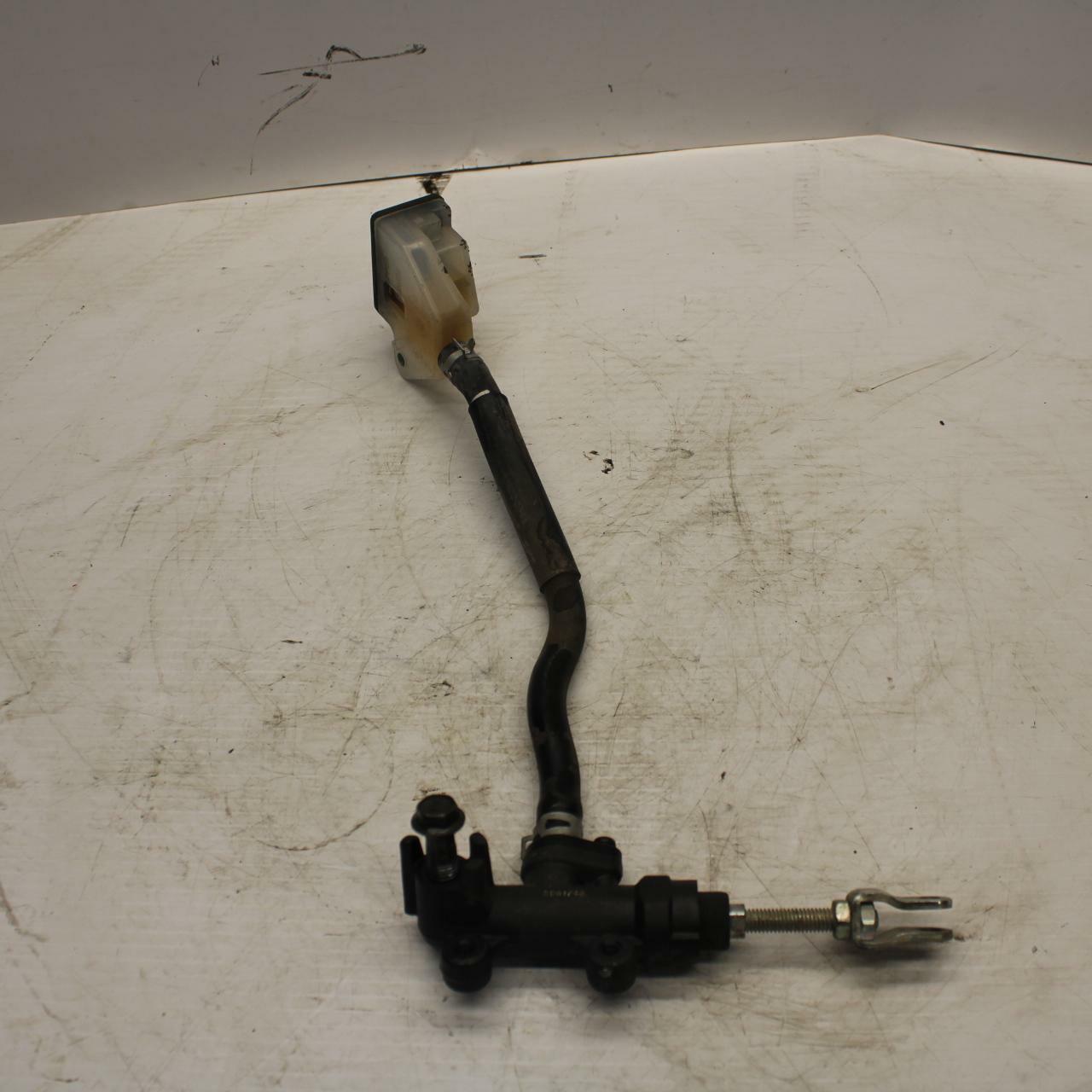 04-09 SUZUKI GS500F REAR  BRAKE MASTER CYLINDER W RESERVOIR 69600-01D00 BB261