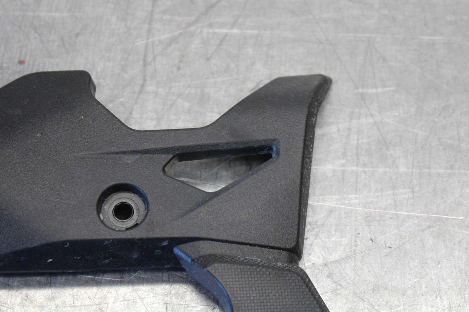19-22 KAWASAKI Z400 LEFT FRAME SIDE COVER COWL PANEL TRIM BB708