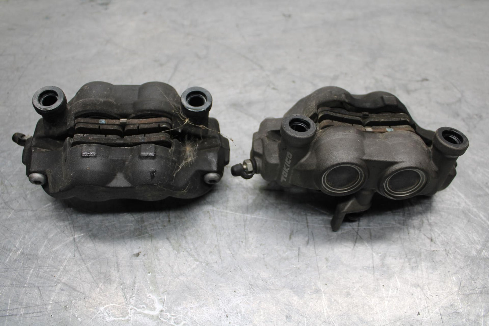 11-15 KAWASAKI ZX1000R RIGHT LEFT FRONT BRAKE CALIPER SET PAIR CALIPERS BB445