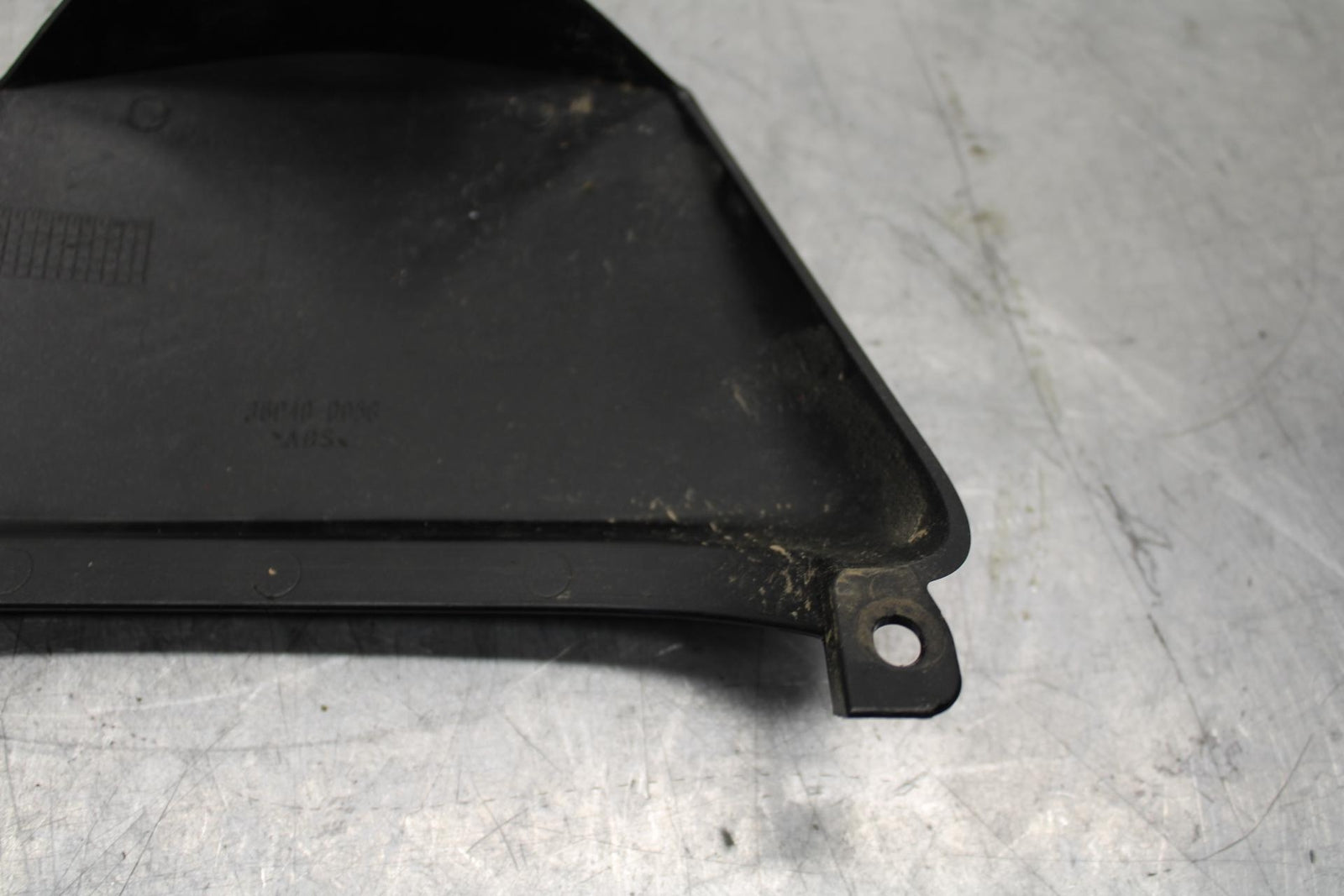 2012 Kawasaki Ninja ZX14R ZX1400E CENTER REAR BACK TAIL FAIRING COVER  BB60