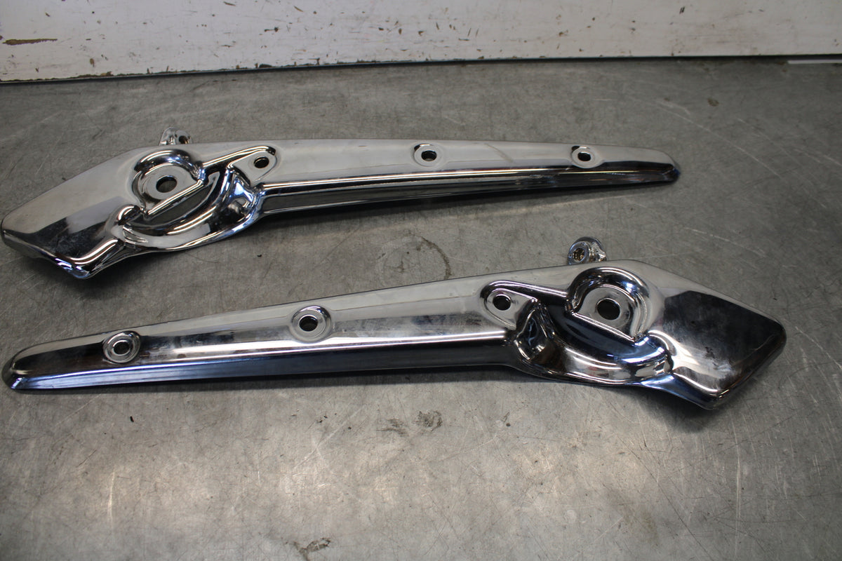 2008 Honda VTX1300C REAR BACK FENDER SUPPORT FRAME SUBFRAME bb673