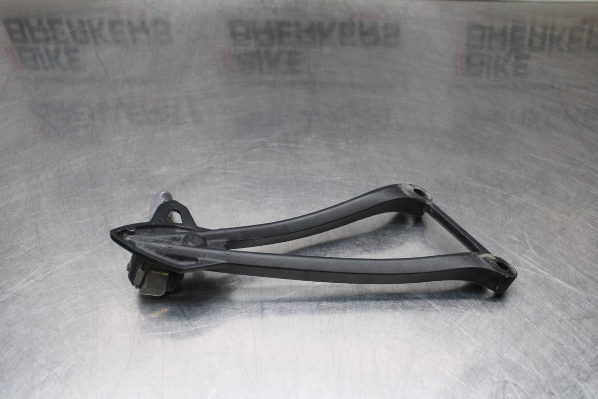 24-25 KAWASAKI NINJA ZX6R LEFT REAR BACK PASSENGER PEG BB785