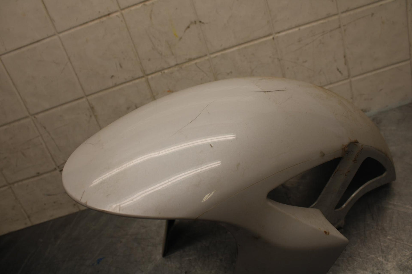 2013 Yamaha YZF R1 FRONT WHEEL FENDER COWL FAIRING  BB507