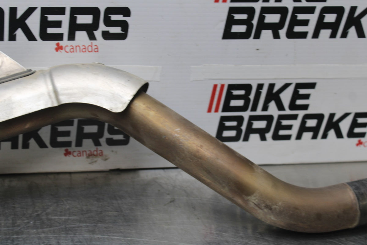 05-06 KAWASAKI NINJA ZX6R EXHAUST MIDPIPE MID MIDDLE PIPE BB877