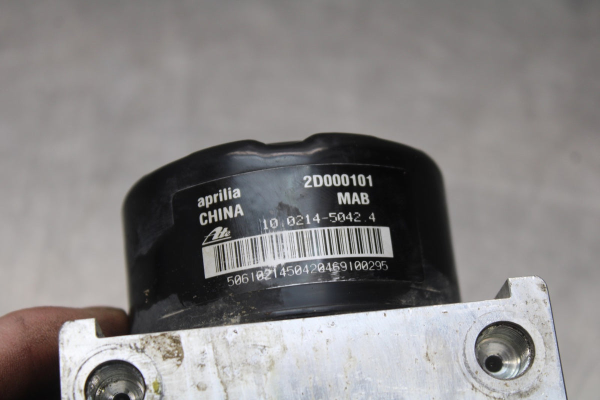 19 MOTO GUZZI V7 III ABS PUMP UNIT MODULE BB831
