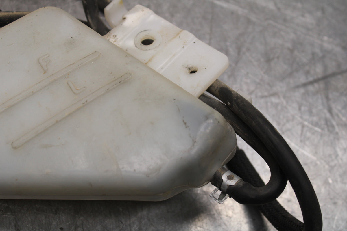 08-10 SUZUKI GSXR 600 COOLANT WATER TANK RESERVOIR BOTTLE  BB721