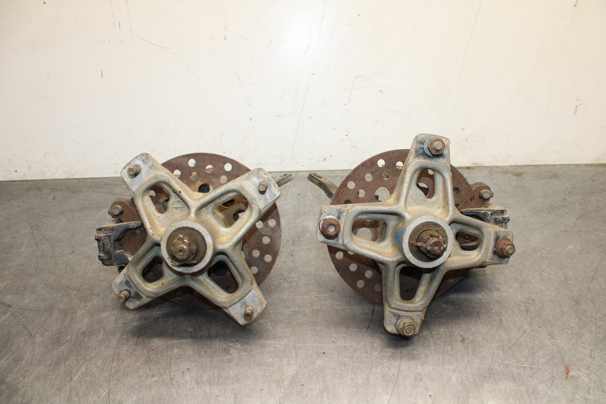 85-86 SUZUKI QUADRACER 250 FRONT WHEEL RIGHT LEFT HUBS HUB SET BB126