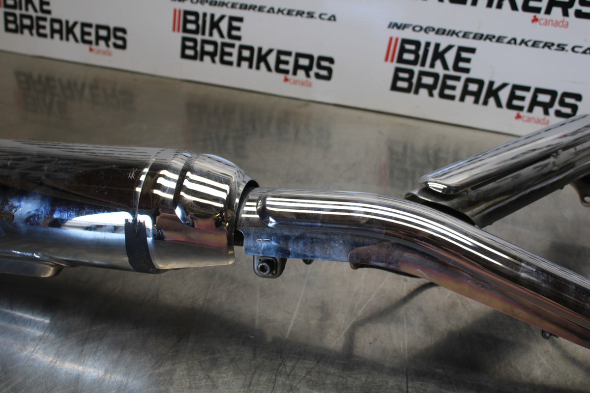 09 YAMAHA V STAR 950 EXHAUST PIPE SYSTEM BB172