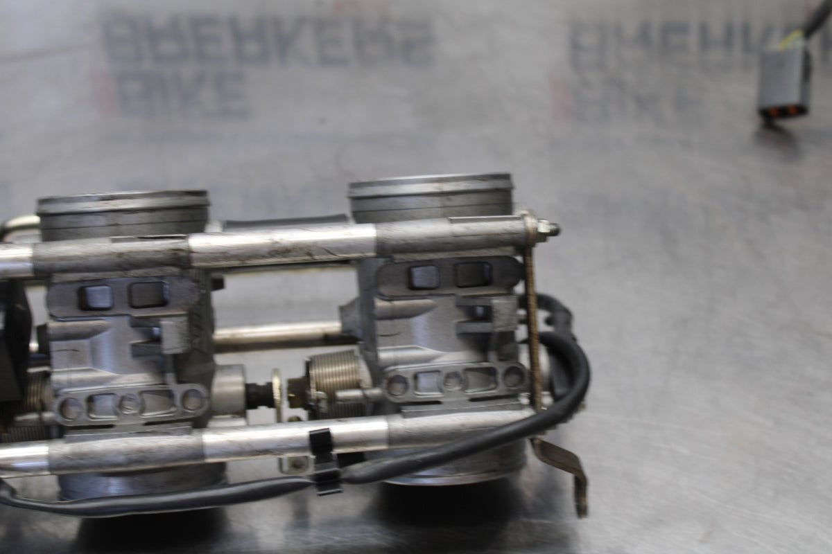 05 TRIUMPH ROCKET III THROTTLE BODY BODIES BB186