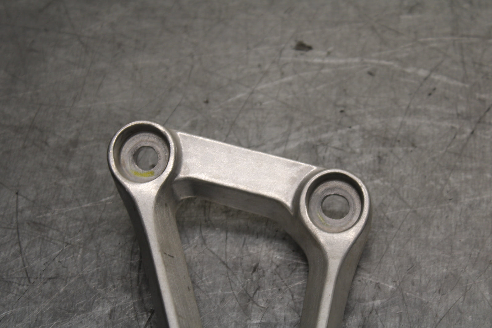 15-16 HONDA CB300F REAR BACK PASSENGER PEG SET PAIR BB740