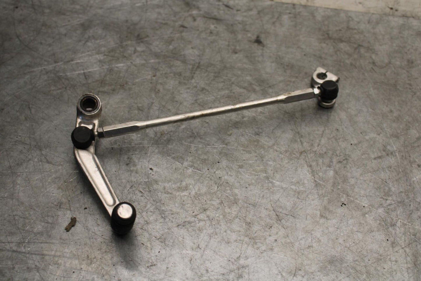 06-07 SUZUKI GSXR750 SHIFTER LINKAGE SHIFT PEDAL 25525-01H00 25600-01H01   BB543