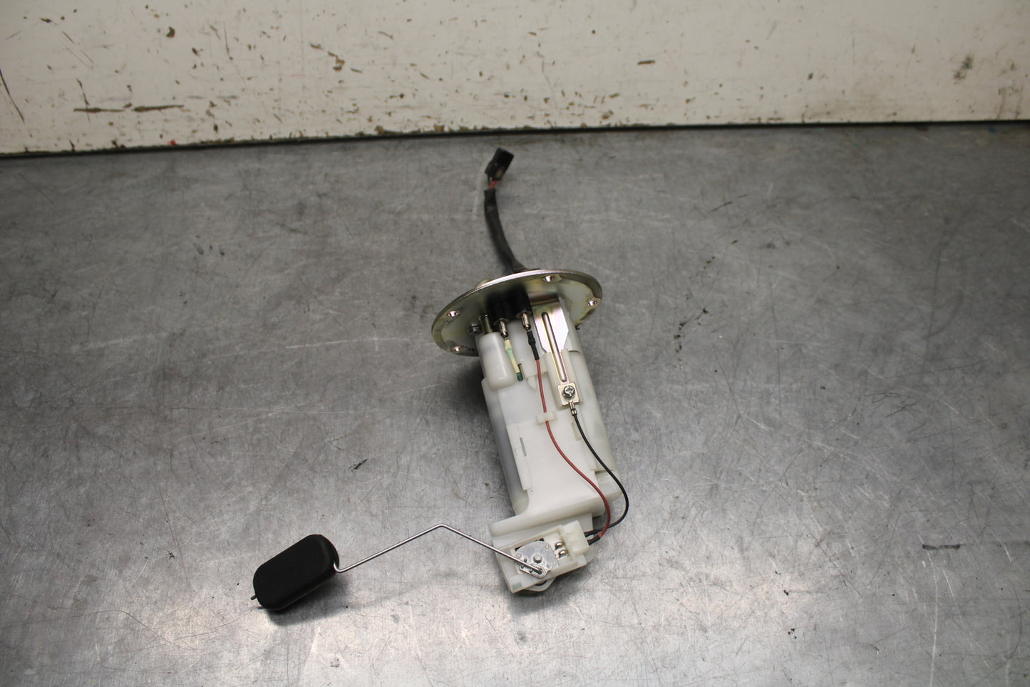 18-24 KAWASAKI NINJA 650 FUEL PUMP GAS PETROL SENDER UNIT BB725