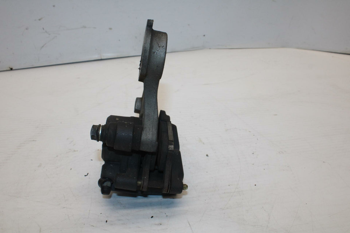 06 YAMAHA YZF R1 REAR BACK BRAKE CALIPER W MOUNT BRACKET BB282
