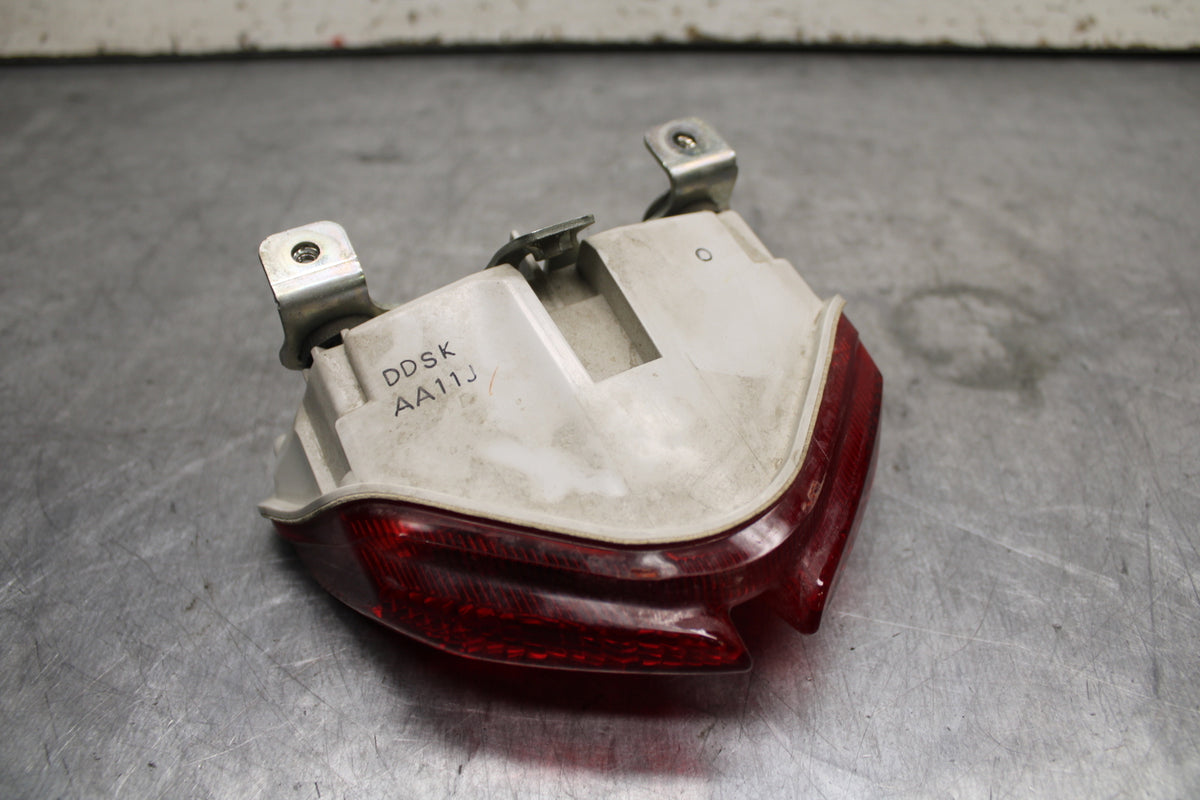 11-24 SUZUKI GSXR750 REAR TAIL TAILLIGHT BACK BRAKE LIGHT 35710-14J30 BB714