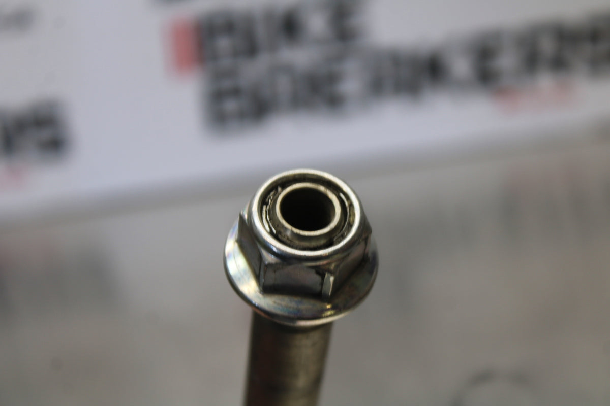 23 YAMAHA YZF R3 REAR AXLE BACK WHEEL RIM PIVOT BOLT AXEL BB147