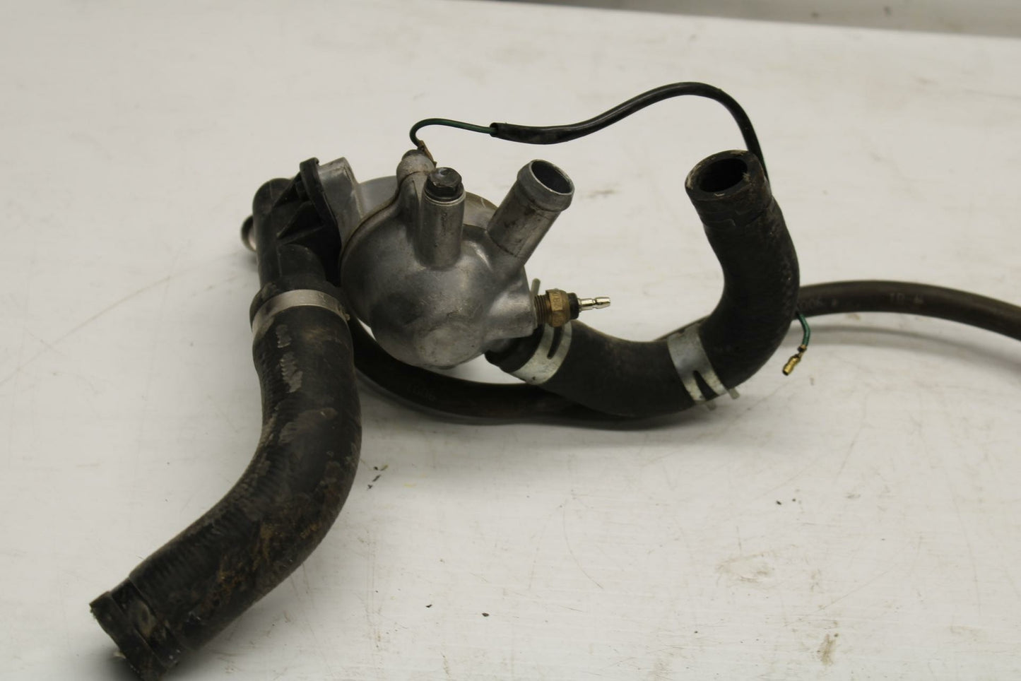 00-07 HONDA SHADOW SABRE 1100 THERMOSTAT W HOUSING ASSEMBLY BB350