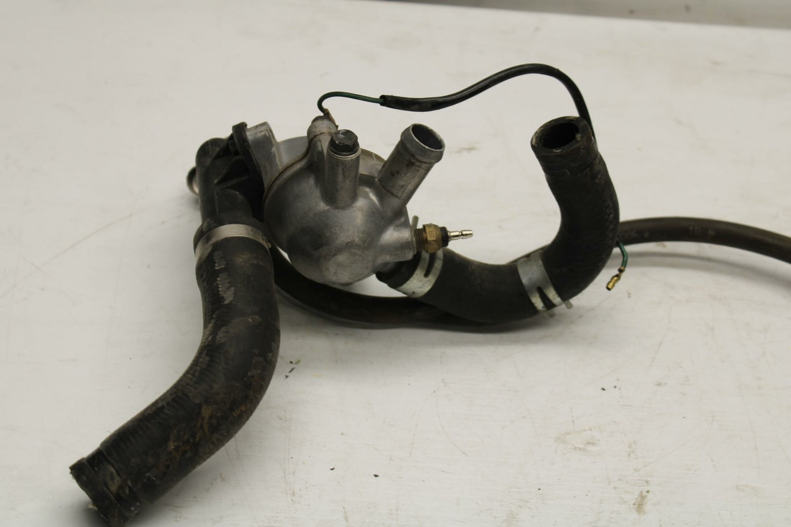 00-07 HONDA SHADOW SABRE 1100 THERMOSTAT W HOUSING ASSEMBLY BB350