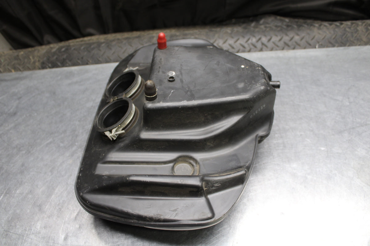 00 SUZUKI INTRUDER 1500 VL1500 AIRBOX AIR INTAKE FILTER BOX BB761
