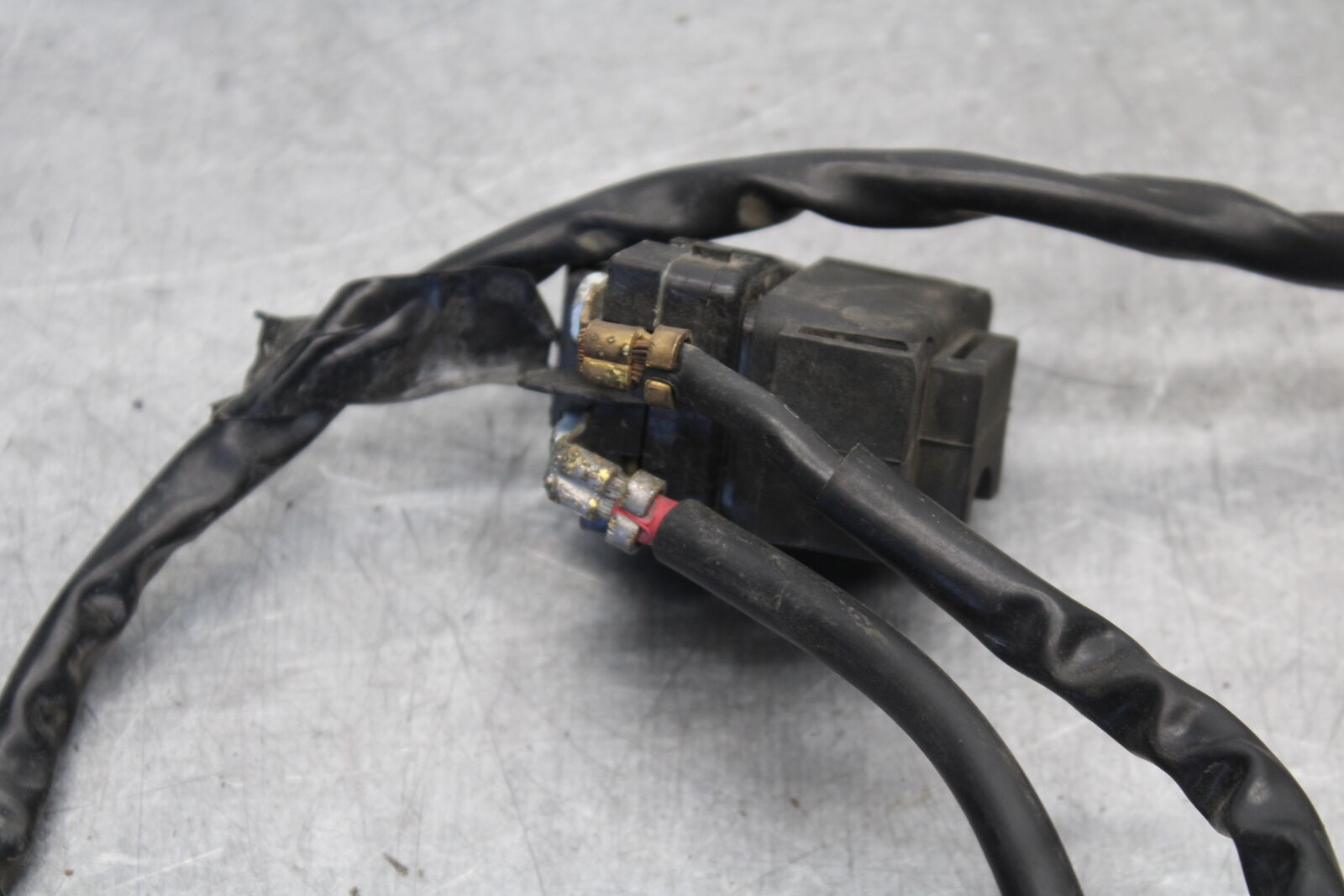04-05 SUZUKI GSXR600 ENGINE STARTER RELAY STARTING SWITCH 31800-35F00  BB658