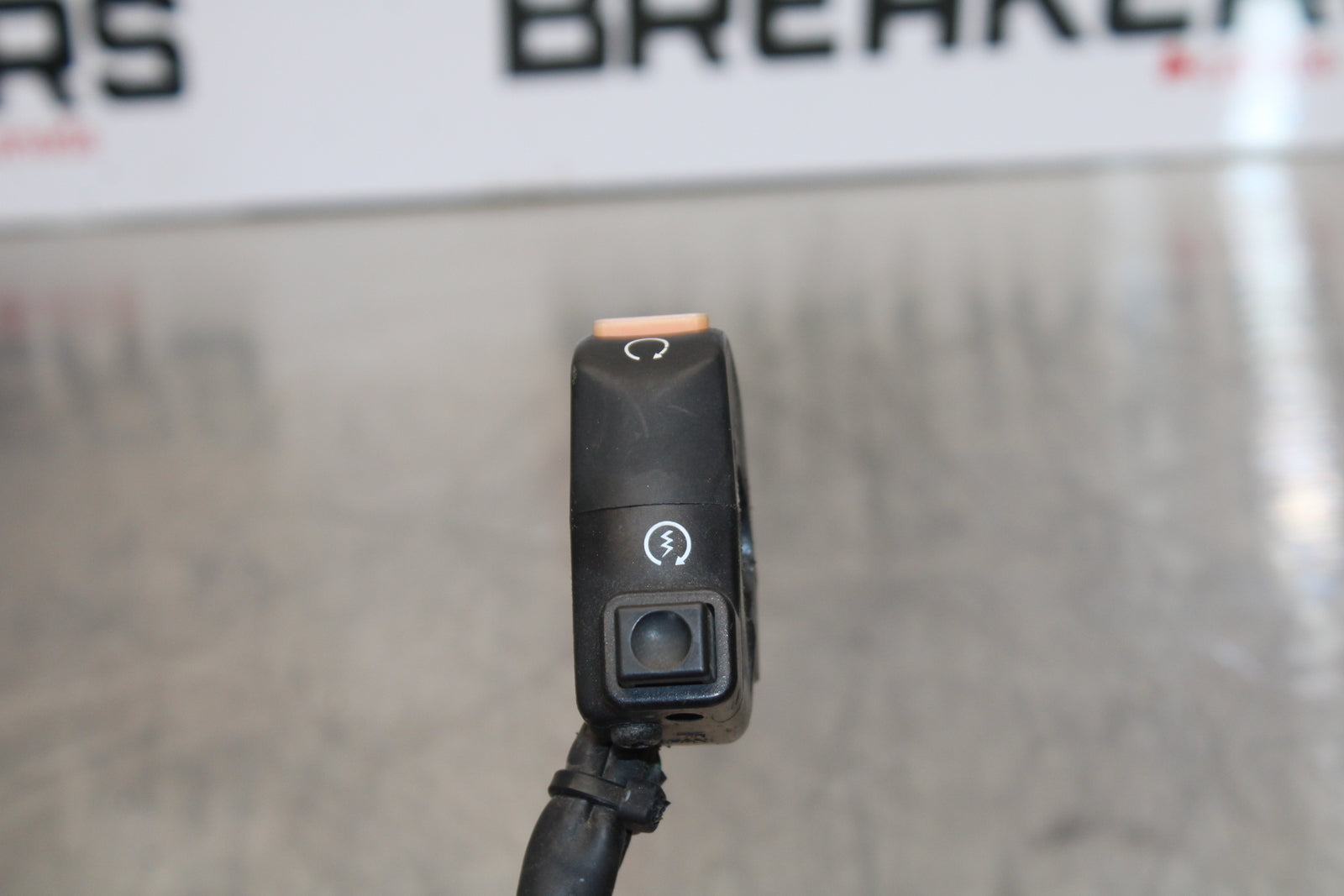 98-05 HONDA SUPER HAWK 1000 VTR1000F RIGHT CLIP ON KILL OFF START SWITCH  BB152