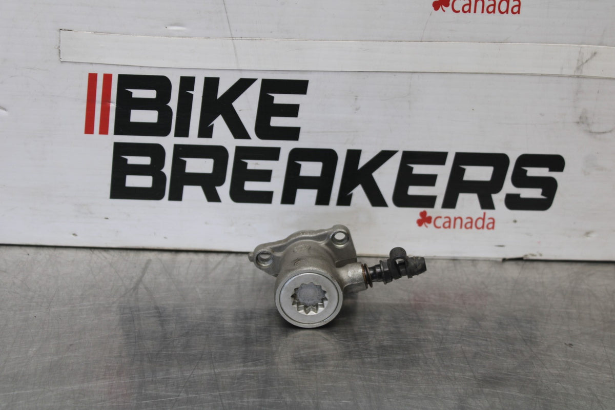 05 DUCATI SUPERSPORT 800 CLUTCH SLAVE PISTON CYLINDER BB913