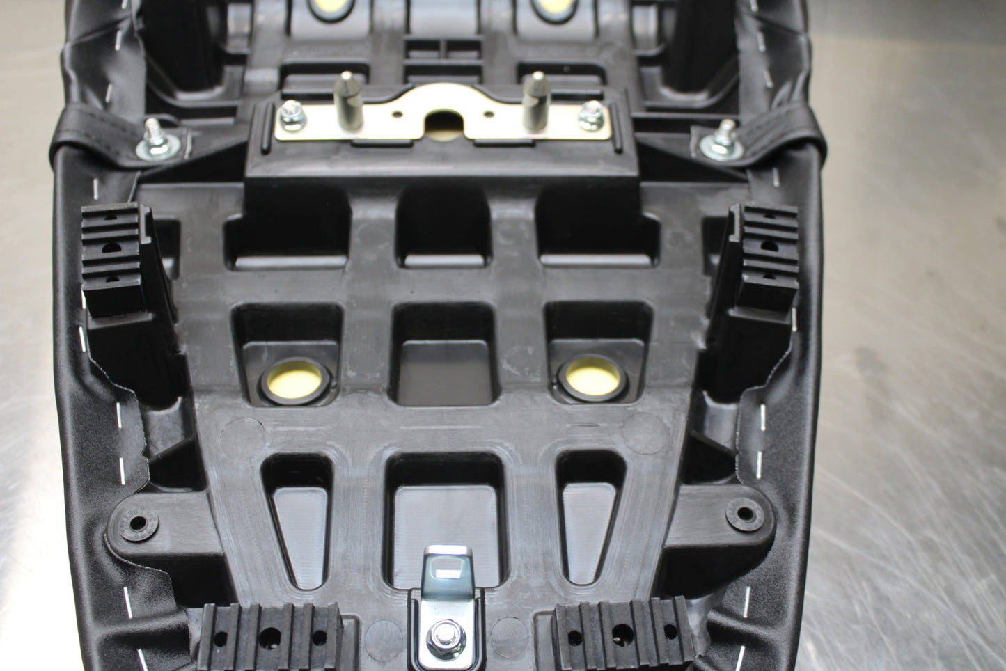 23-24 KAWASAKI NINJA ZX14R NEW!! FRONT REAR SEAT SADDLE BB141