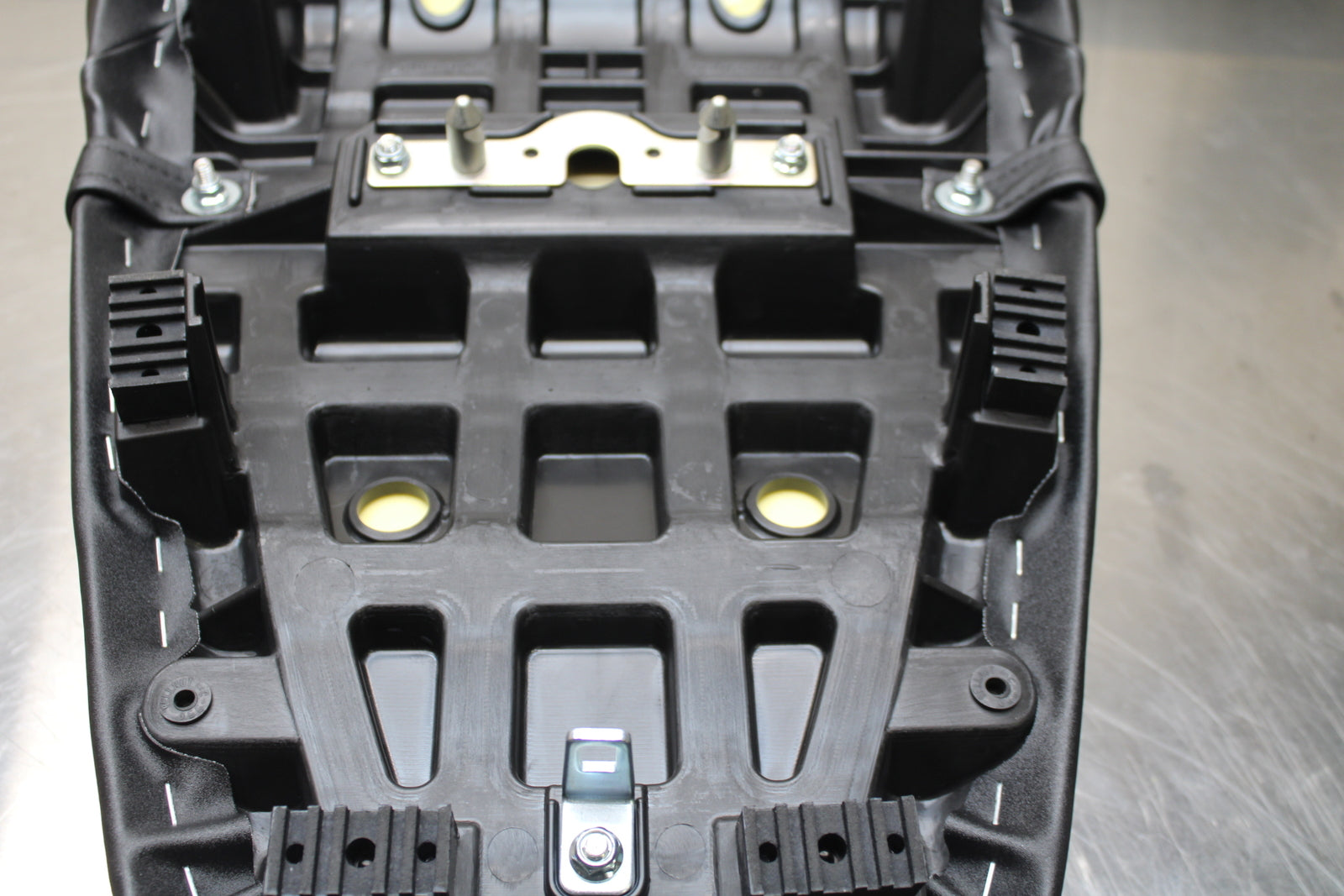 23-24 KAWASAKI NINJA ZX14R NEW!! FRONT REAR SEAT SADDLE BB141