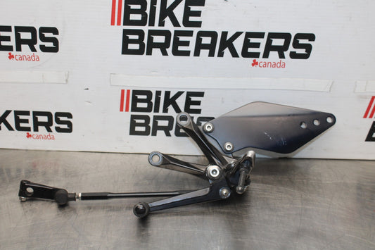 08 KAWASAKI NINJA ZX10R LEFT REARSET REAR SET FOOT PEG W SHIFTER BB902