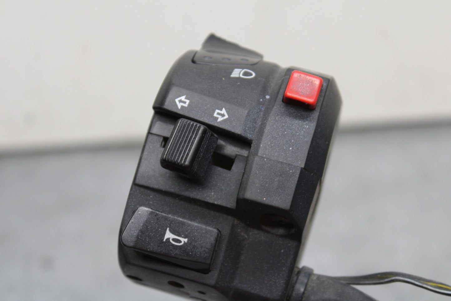 08-10 SUZUKI GSXR 600 LEFT CLIP ON HANDLE HORN SIGNALS SWITCH SWITCHES BB753
