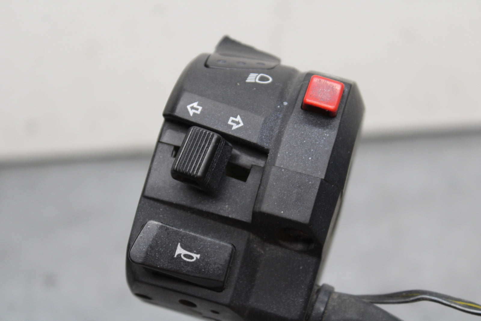 08-10 SUZUKI GSXR 600 LEFT CLIP ON HANDLE HORN SIGNALS SWITCH SWITCHES BB753