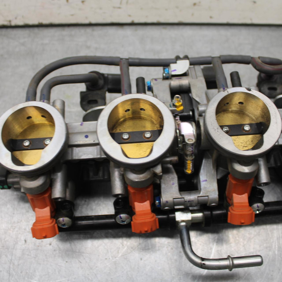 21 KAWASAKI NINJA ZX6R MAIN FUEL INJECTORS / THROTTLE BODIES 16163-1000 BB647