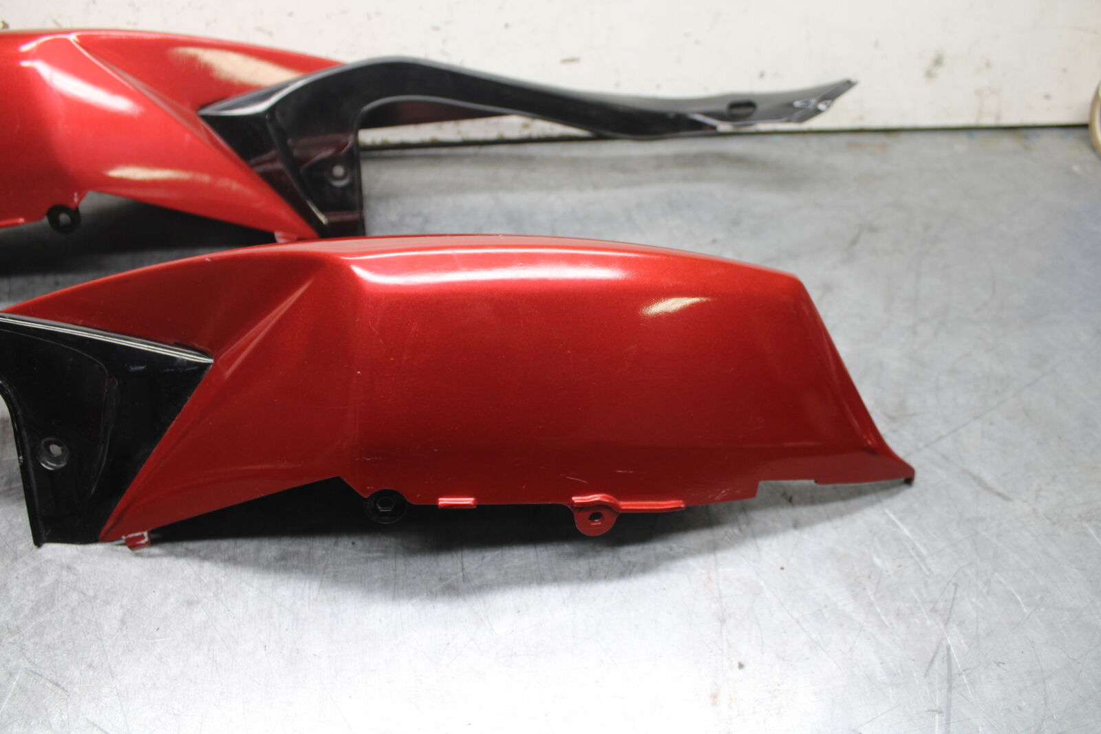 08-10 SUZUKI GSXR 600  REAR BACK TAIL FAIRING COWL SHROUD SET BB101