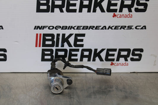 05-06 VICTORY KINGPIN DELUXE IGNITION LOCK NO KEY BB195