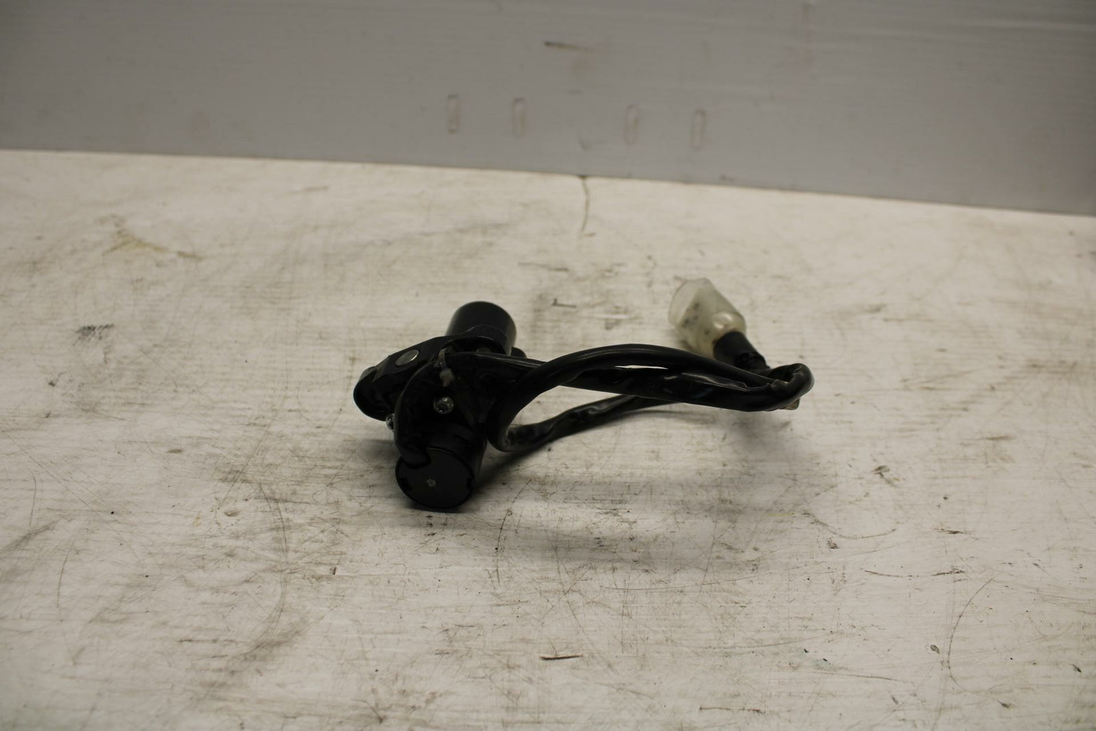15-17 YAMAHA YZF R3 IGNITION LOCK W NO KEY BB293