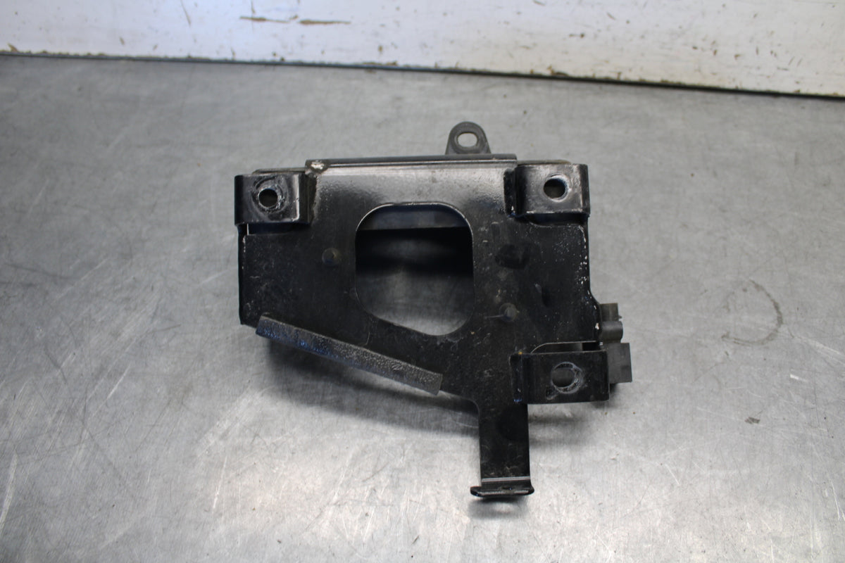 04-16 HARLEY-DAVIDSON SPORTSTER 883 BATTERY TRAY BOX HOLDER BB680 