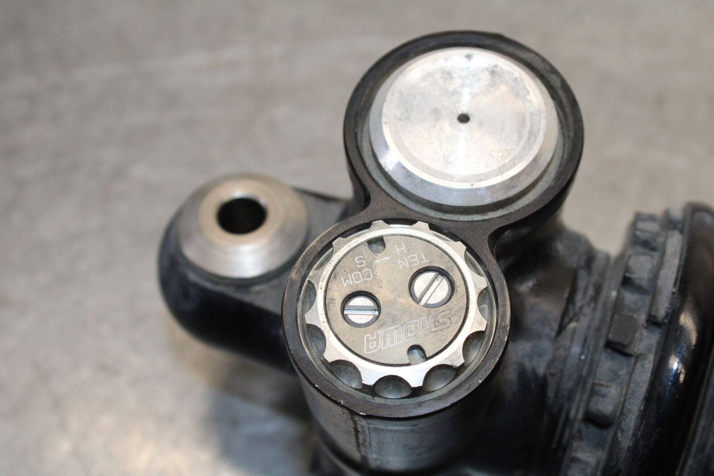 16 KAWASAKI NINJA ZX10R REAR BACK SHOCK ABSORBER SUSPENSION 45014-0515-52J BB650