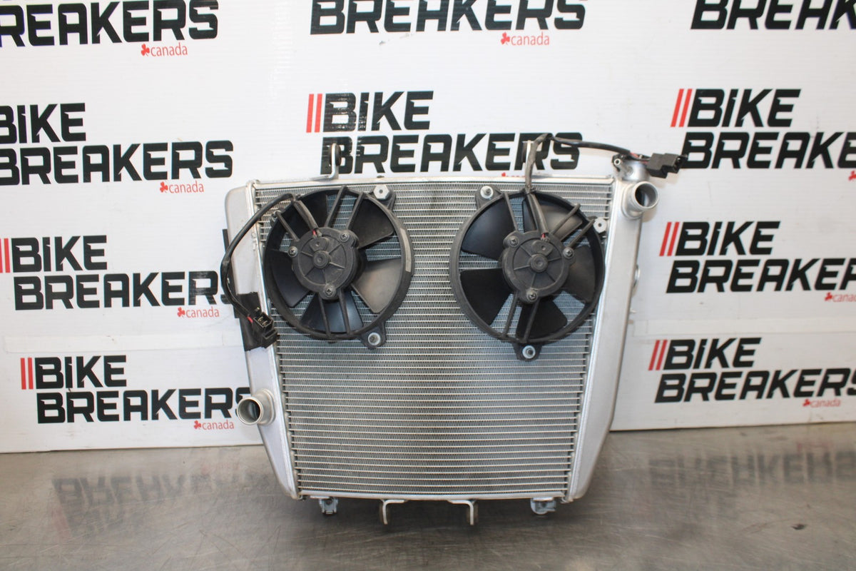 16 APRILIA TUONO V4 1100 ENGINE RADIATOR MOTOR COOLER COOLING RADIATER BB905