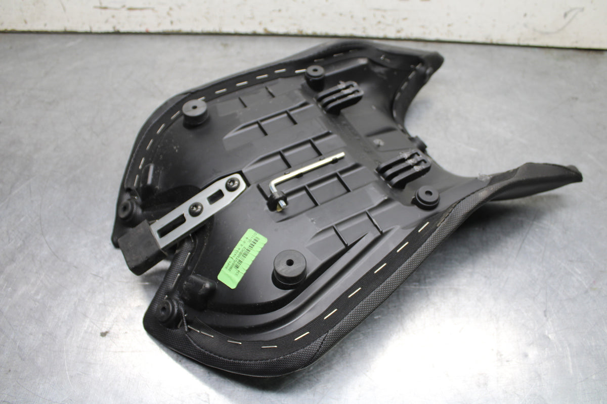 21-24 APRILIA TUONO 660 FACTORY FRONT DRIVERS SEAT PAD SADDLE PILLION BB733