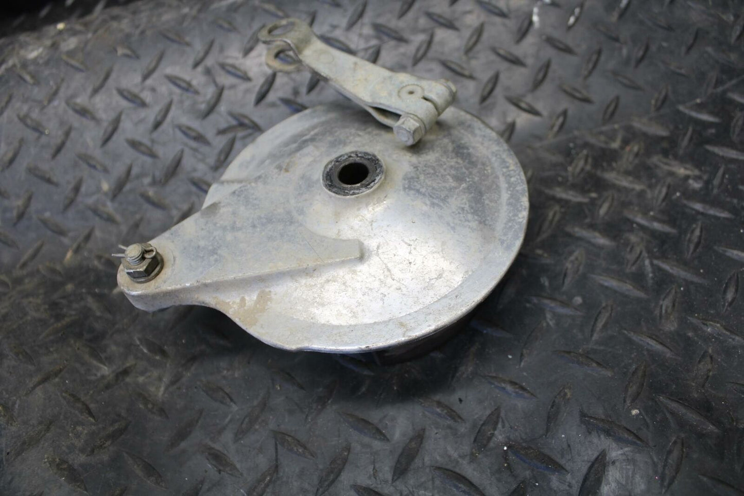 71 YAMAHA L5 REAR BACK WHEEL RIM HUB BB230