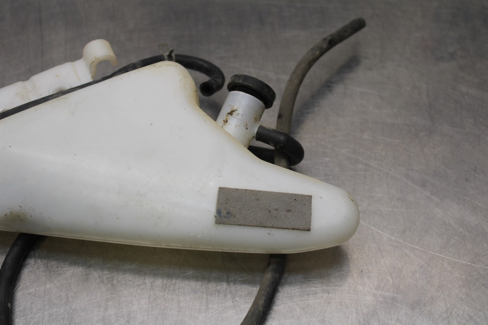 11-22 SUZUKI GSXR 600  COOLANT WATER TANK RESERVOIR BOTTLE BB193