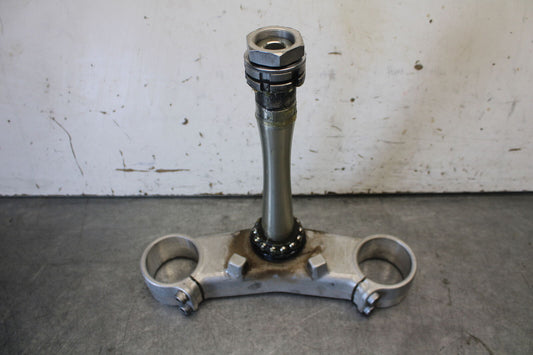 07-08 YAMAHA YZF R1 FRONT FORKS CLAMP LOWER TRIPLE TREE STEM BB675