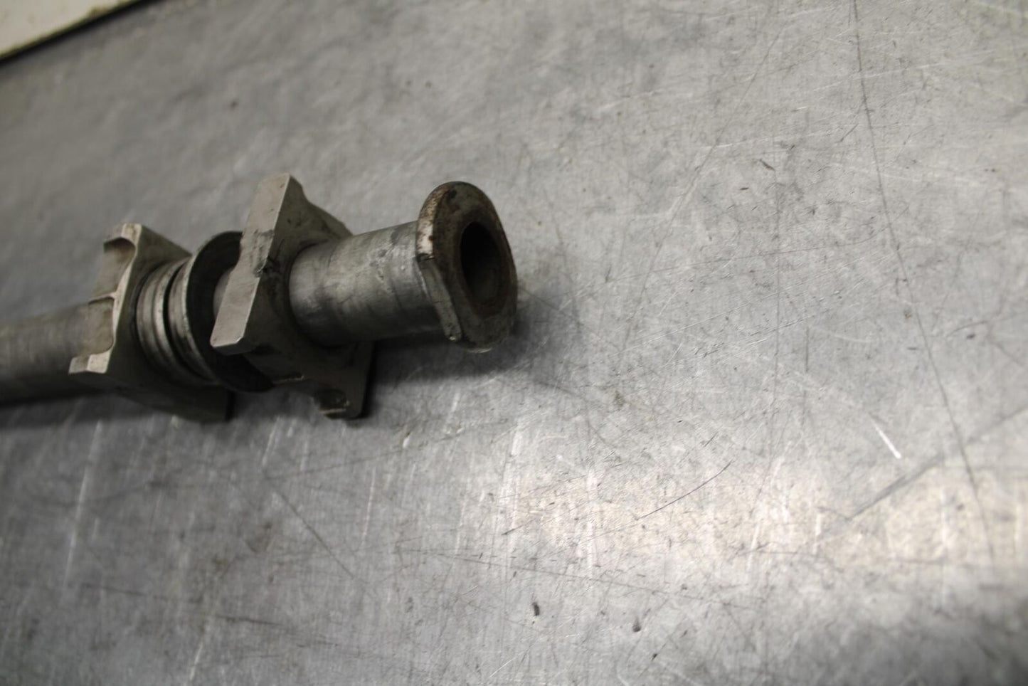 06-07 HONDA CBR1000RR REAR AXLE WHEEL RIM PIVOT BOLT AXEL 42301-MEL-000 BB99