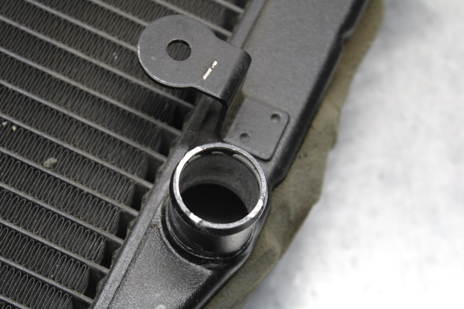 2007 Yamaha YZF R6S ENGINE RADIATOR MOTOR COOLER COOLING  BB594