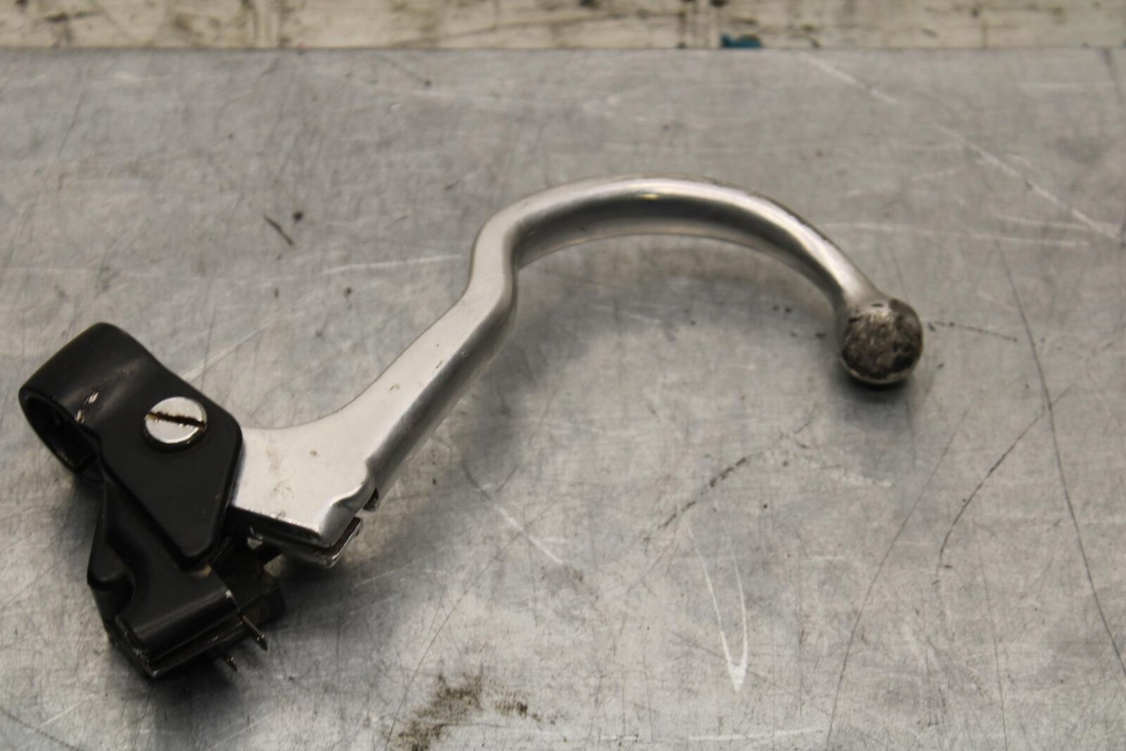 2005 Honda CBR600RR CLUTCH LEVER PERCH MOUNT BRACKET BB564