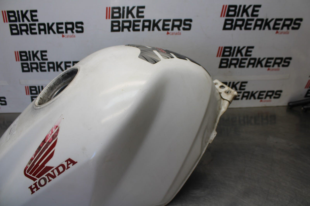 06-07 HONDA INTERCEPTOR 800 VFR800 GAS TANK FUEL CELL PETROL RESERVOIR BB917