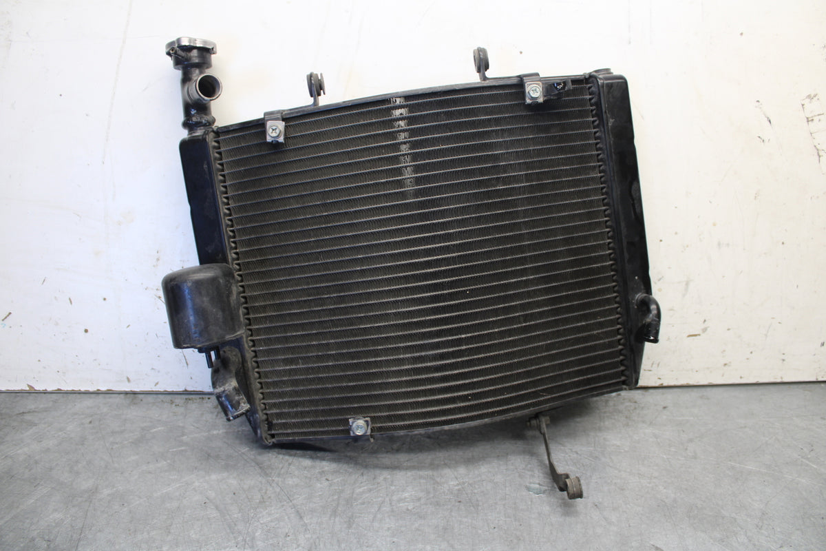 07-08 TRIUMPH DAYTONA 675 ENGINE RADIATOR MOTOR COOLER COOLING RADIATER BB685
