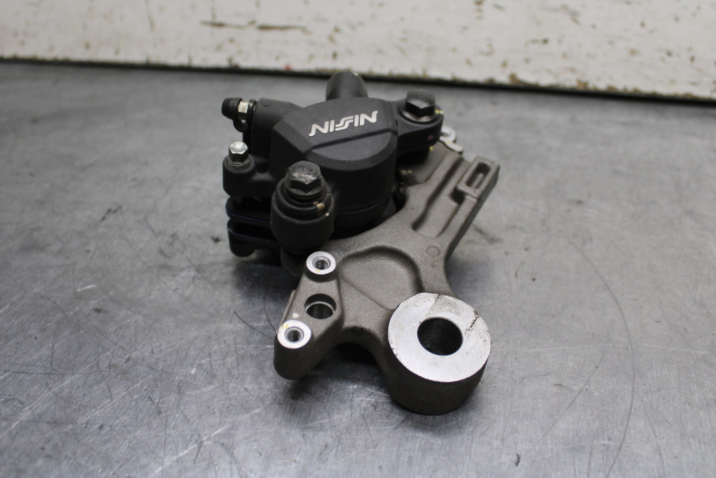 15-16 HONDA CB300F REAR BACK BRAKE CALIPER W MOUNT BRACKET BB740