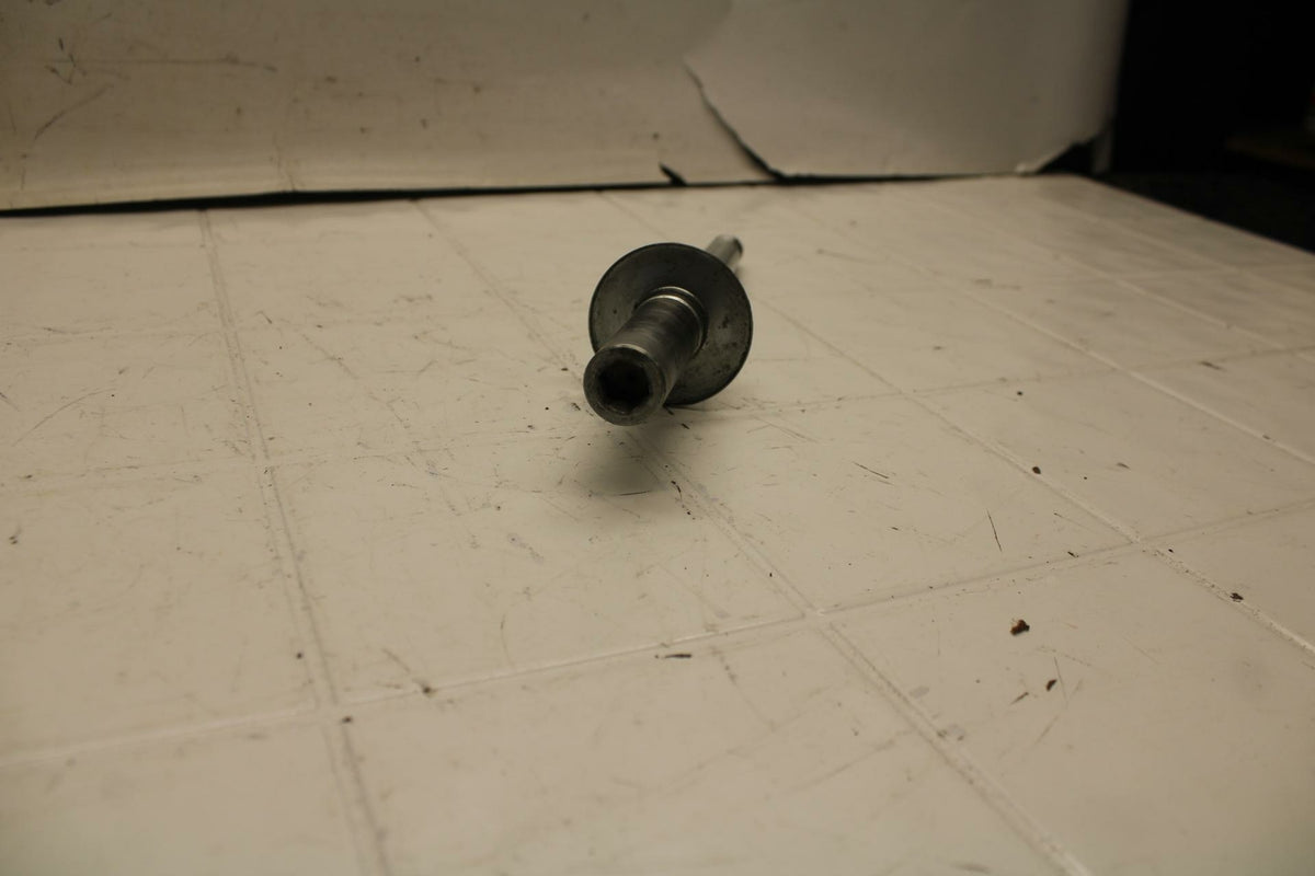 04-05 SUZUKI KATANA 600 FRONT WHEEL RIM AXLE PIVOT BOLT BB09